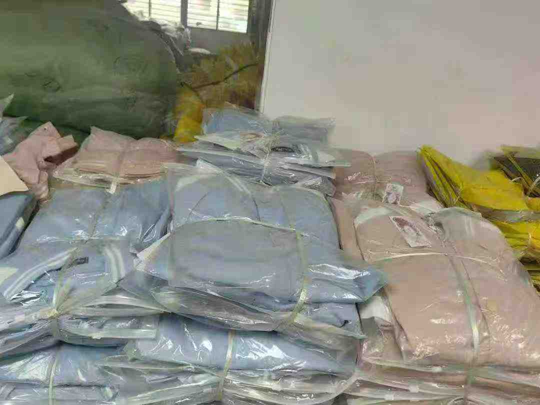 About 300 Pieces High Quality Unisex College Style Solid Color Baseball Jackets Bulk Clearance - Image 2