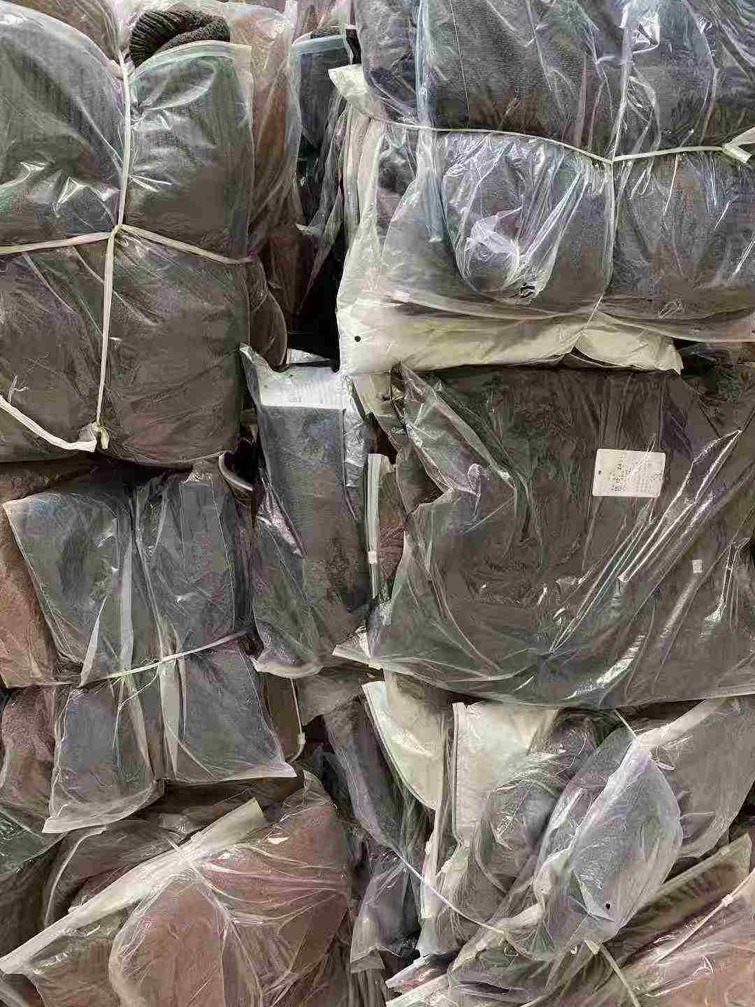 6.5 CNY Bulk Clearance 450 Pcs High Quality Men's Spring Autumn Loose Plus Size Sweater Vests - Image 2