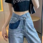 32 Pcs Women's Ripped Fringed High Waist Loose Straight Jeans - Image 8