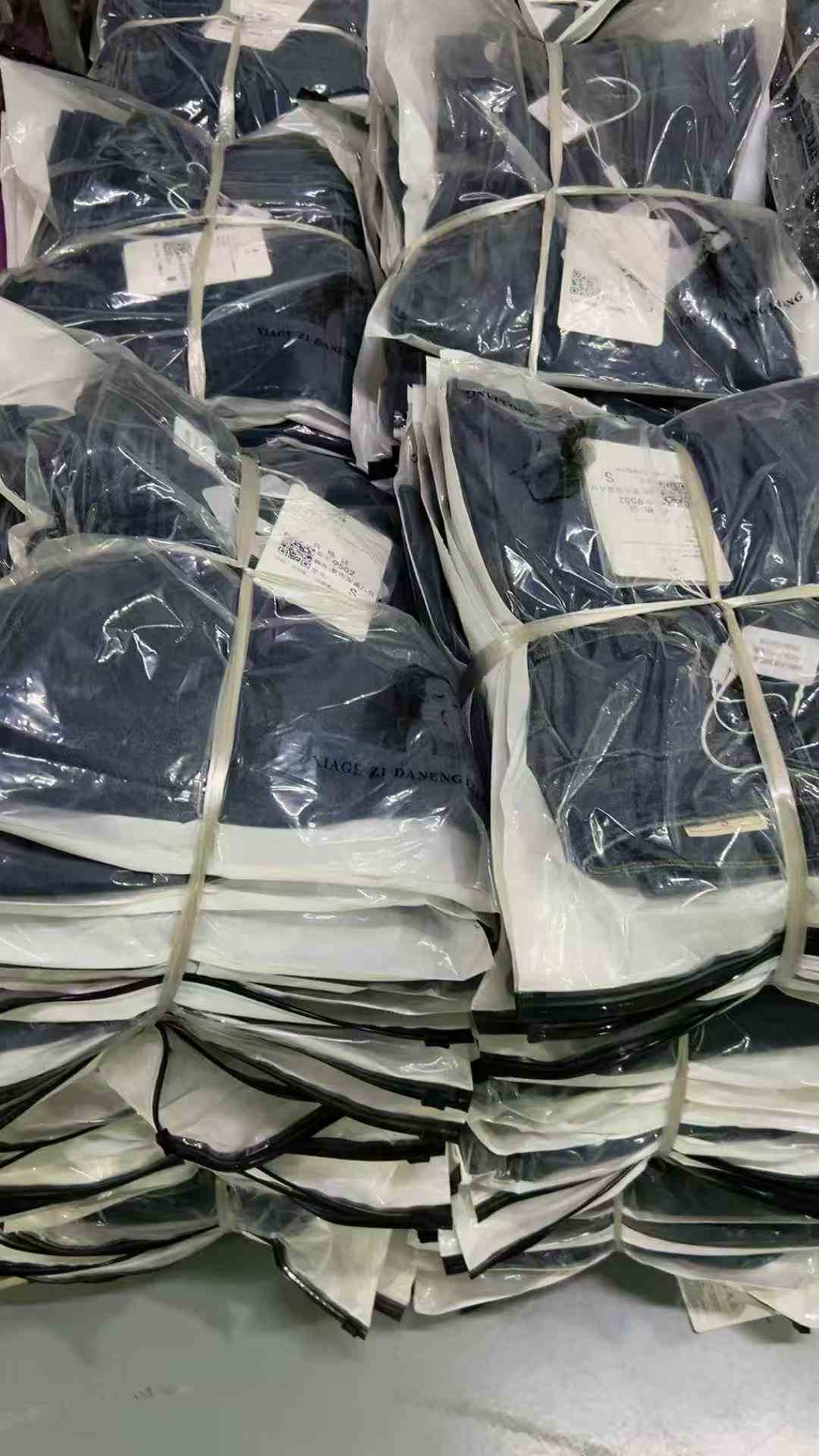 261 Pieces 2026 Spring Vintage High Waisted Loose Cropped Wide Leg Women's Jeans Stock Lot - Image 2