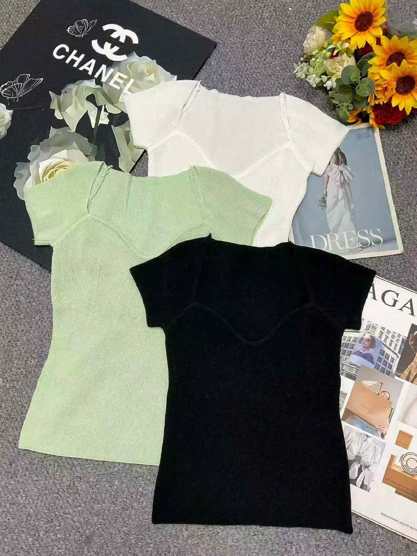 Summer New French Style Stretchy Slim Fit Women's Knit Tops, About 400PCS, Bulk Wholesale Stock Clearance - Image 1
