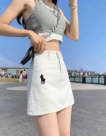 85 Pcs Summer Vintage Designed White Denim Mini Skirts Wholesale Stock Lot - Image 2