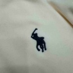 555 Pieces Big Kids Pony Pattern Contrast Raglan Sleeve Warm Soft Long Sleeve Fleece Sweatshirts Stock Wholesale - Image 2