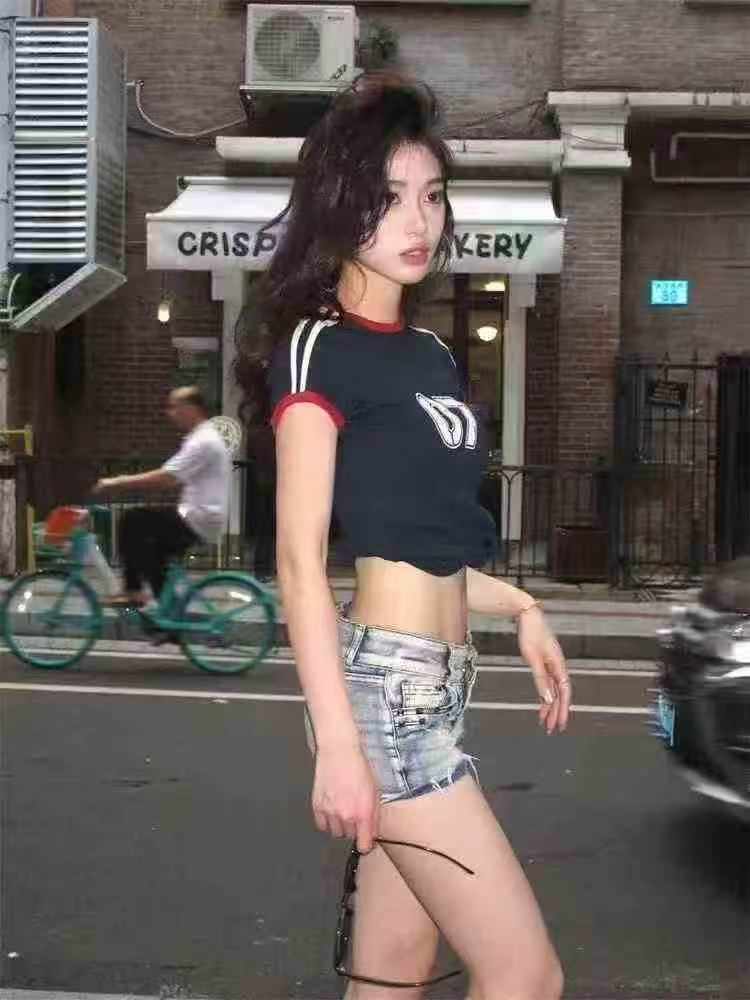 Wholesale Clearance Women's Retro Color Block Raglan Fitted Short Sleeve T-Shirt, Sizes 1-6, Individual Pack, Stock Lot SKU 001#31 - Image 2