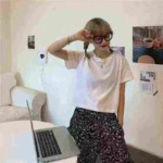 662 Pcs Solid Color Loose Cropped Crew Neck Short Sleeve Summer T-Shirts For Women Bulk Stock Wholesale - Image 8