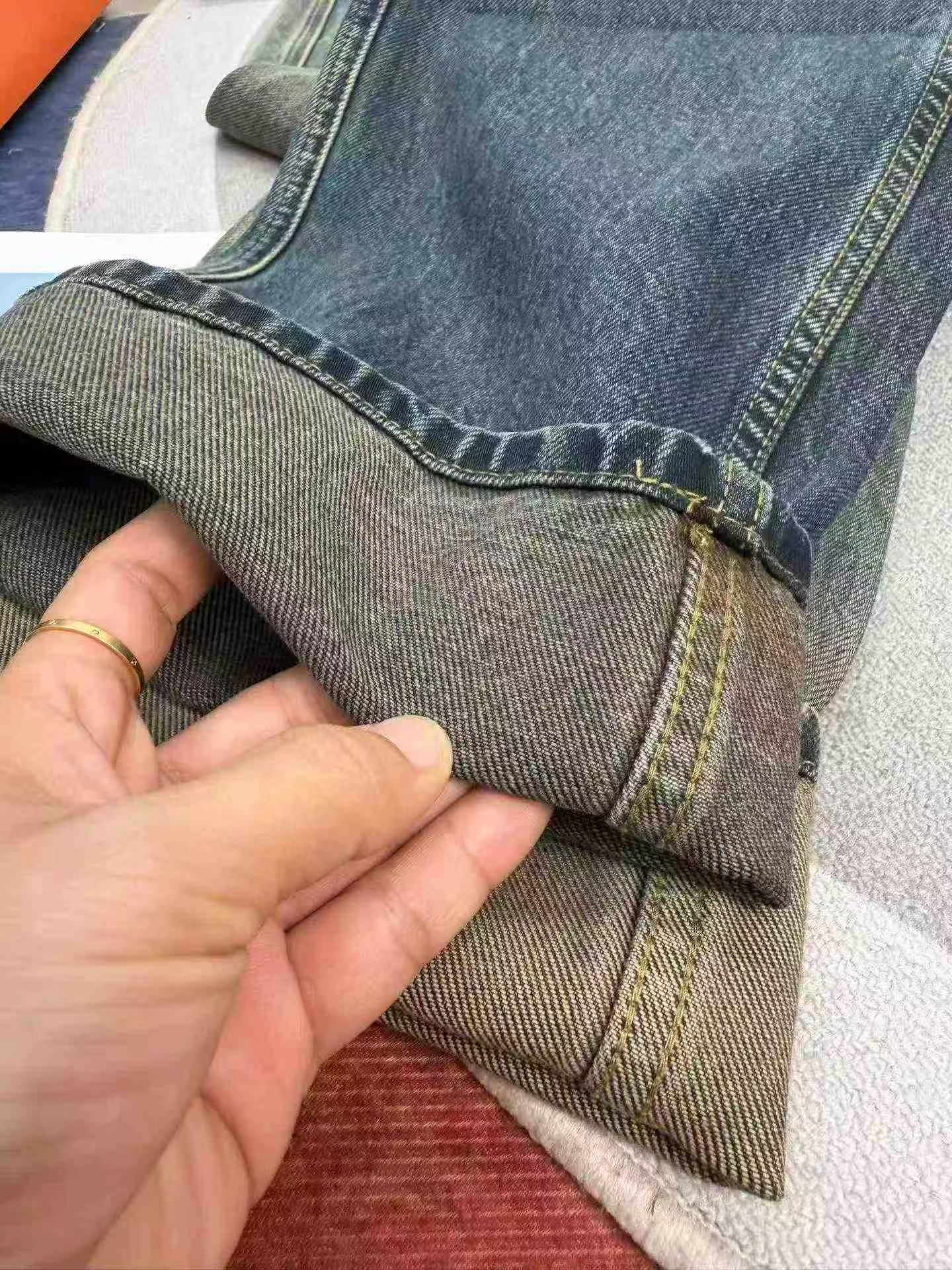 High Quality Women's Wide Leg Jeans, 2 Colors, Sizes 25-29, 1200 Pieces Total, Original Package With Original Tags - Image 2