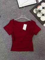 230 Pieces Women's French Retro Cross V-Neck Wine Red Short Sleeve Slim Waist Cropped T-Shirt Stock - Image 4