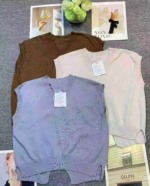 All Stock Clearance: Preppy Loose Autumn V-neck Outer Wear Knit Vest, About 55 Pcs, One Size - Image 1