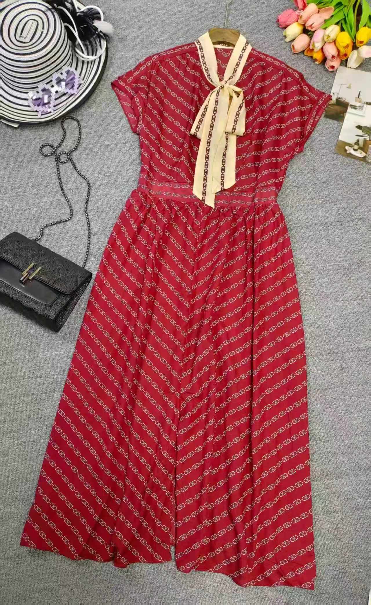 1020 Pieces Dresses Sizes S-3XL Bulk Clearance Wholesale Clothing Stock - Image 1