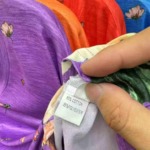 About 830 Pieces Autumn Winter New European American Style Women's V-Neck Printed Long Sleeve Pullover T-Shirt Bulk Stock Wholesale - Image 2