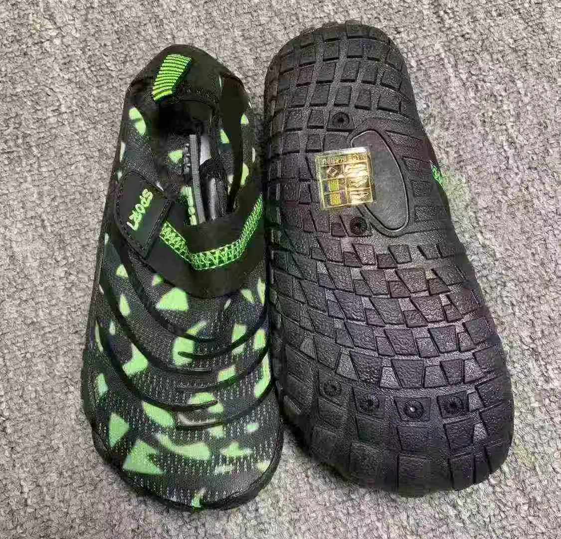 Bulk Clearance: 1600 Pairs Unisex Kids Shoes Sizes 23-35, Individually Zipper Bag Packed - Image 2