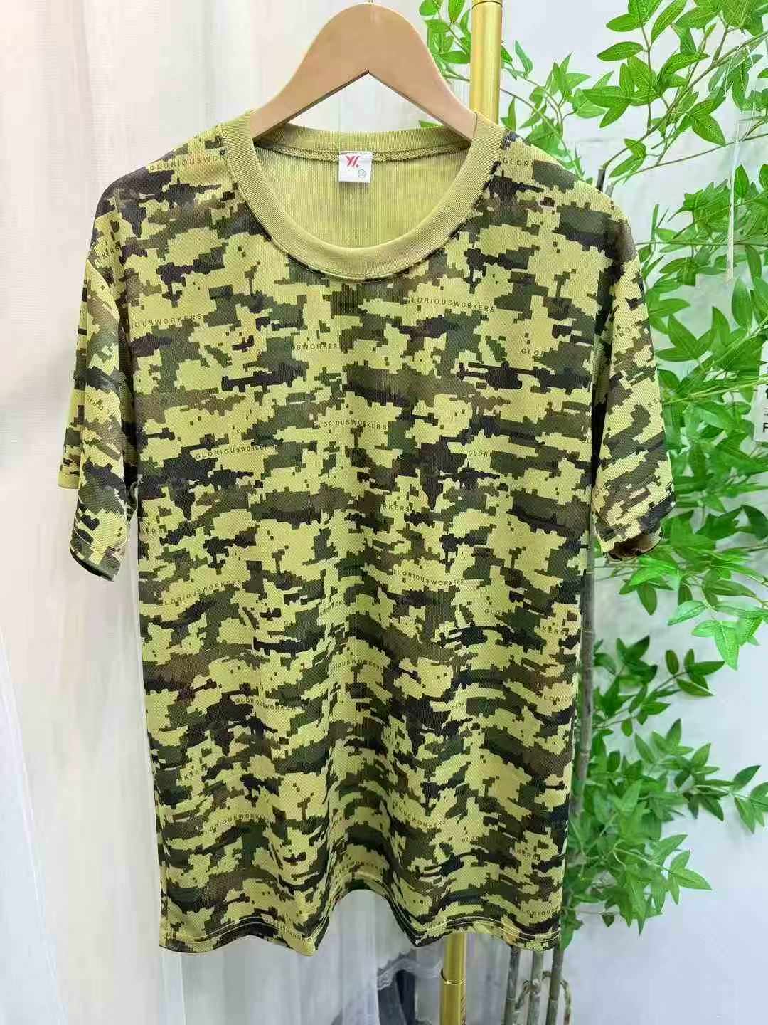 Full Clearance Bulk Men's Camouflage Mesh Short Sleeve Round Neck Breathable Quick Dry Sports T-Shirts Stock Lot - Image 1