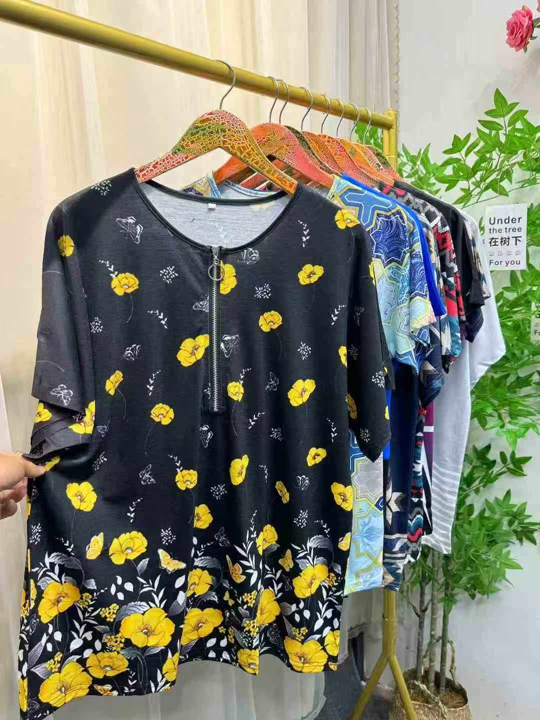 Bulk 1500PCS Hot Selling Summer Women's Ethnic Print Cotton V-Neck Zip T-Shirts - Chinese Clothing Stock Lots for Wholesale Export - Image 1