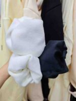 Clearance Bulk Korean Style Loose Cotton Sweatshirts Chinese Clothing Stock Lots Wholesale Export - Image 3