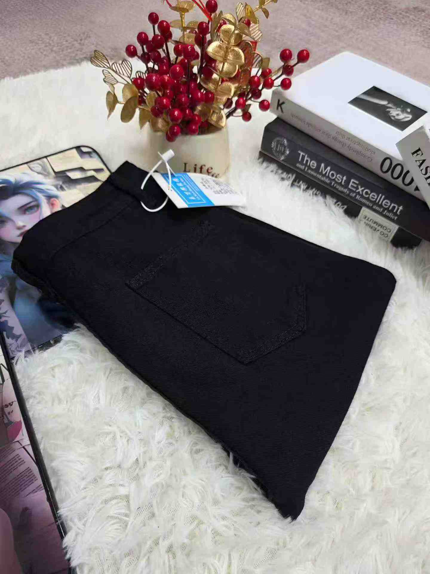 Wholesale Stock Lot: 210pcs American Style Streetwear Black Ripped Distressed Straight & Flare Jeans, Sizes S-3XL, Individually Packaged with Tags - Image 2