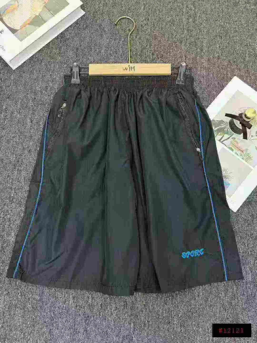 Bulk Clearance: 10000pcs Men's Quick-Dry Sports Shorts with Zipper Pockets & Back Pocket, Summer Running Training Beach Shorts, Independent Packing - Image 1