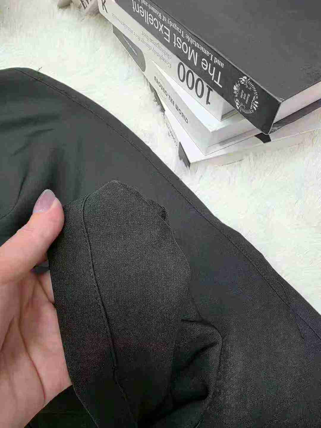 178 Pcs Men's Loose Casual Pants - SML Sizes, Individually Packaged with Tags - Clothing Stock Lots - Image 2