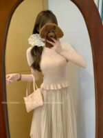 Wholesale Lot of 745 Summer Viscose V-Neck Ruffle Trim Knit Tops, Soft & Stretchy, Individually Packaged - Image 6