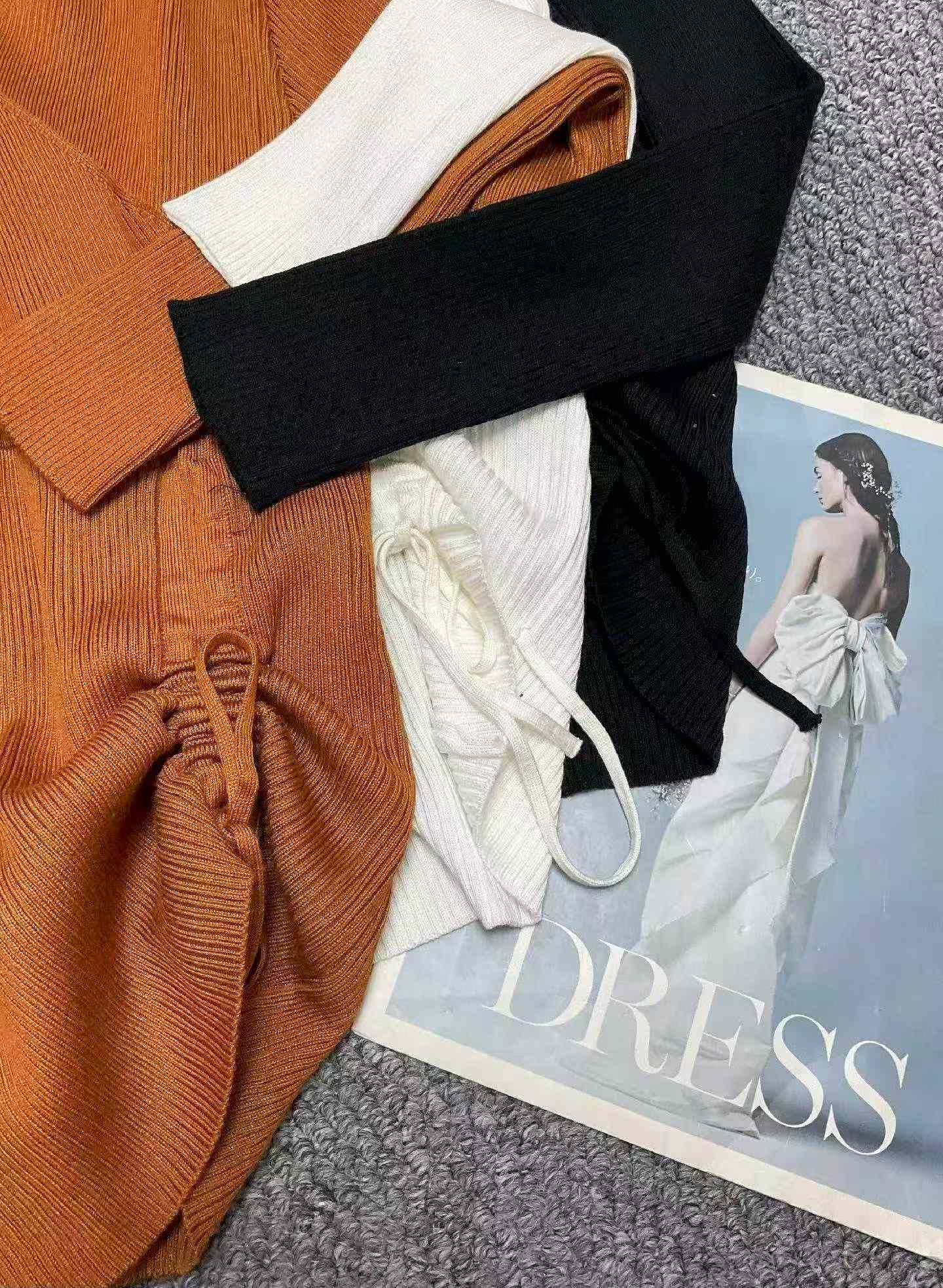 Wholesale Lot of 817 Pcs Spring New American Sweet & Spicy Style Pullover Sweaters with Drawstring, Solid Color, Soft Stretchy Fabric, Independent Packaging, One Size - Image 2