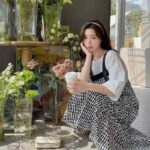 53 Pcs Women's Sleeveless Dress Stock Lot - M/L Size, Individually Packaged - Image 1