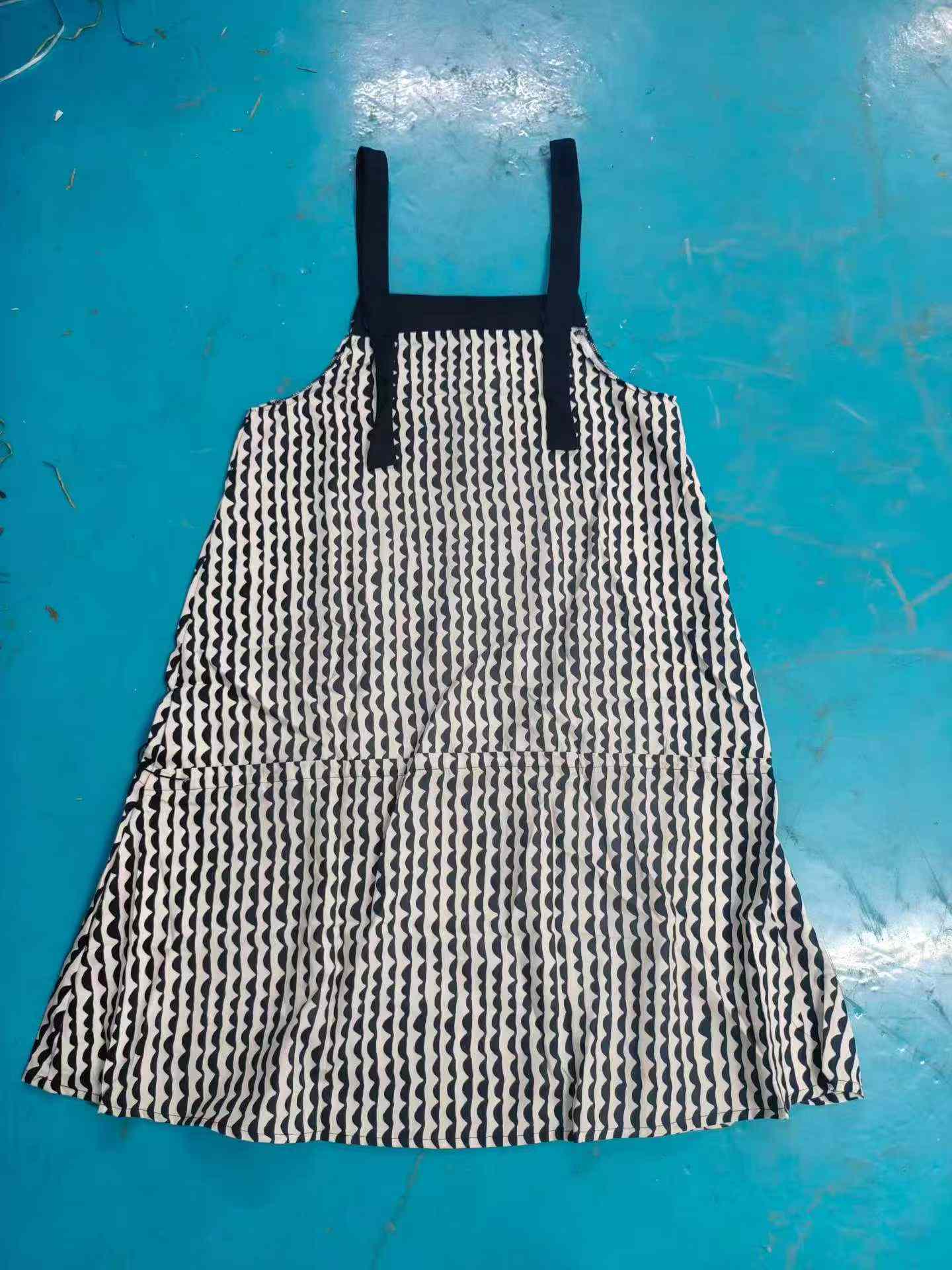 53 Pcs Women's Sleeveless Dress Stock Lot - M/L Size, Individually Packaged - Image 2