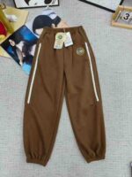 Wholesale Kids' Pants Stock Lot - 2000pcs Yellow Duck Brand, Fleece & Non-Fleece, Sizes 90-150, Independent Packing with Tags - Image 4