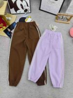 Wholesale Kids' Pants Stock Lot - 2000pcs Yellow Duck Brand, Fleece & Non-Fleece, Sizes 90-150, Independent Packing with Tags - Image 3