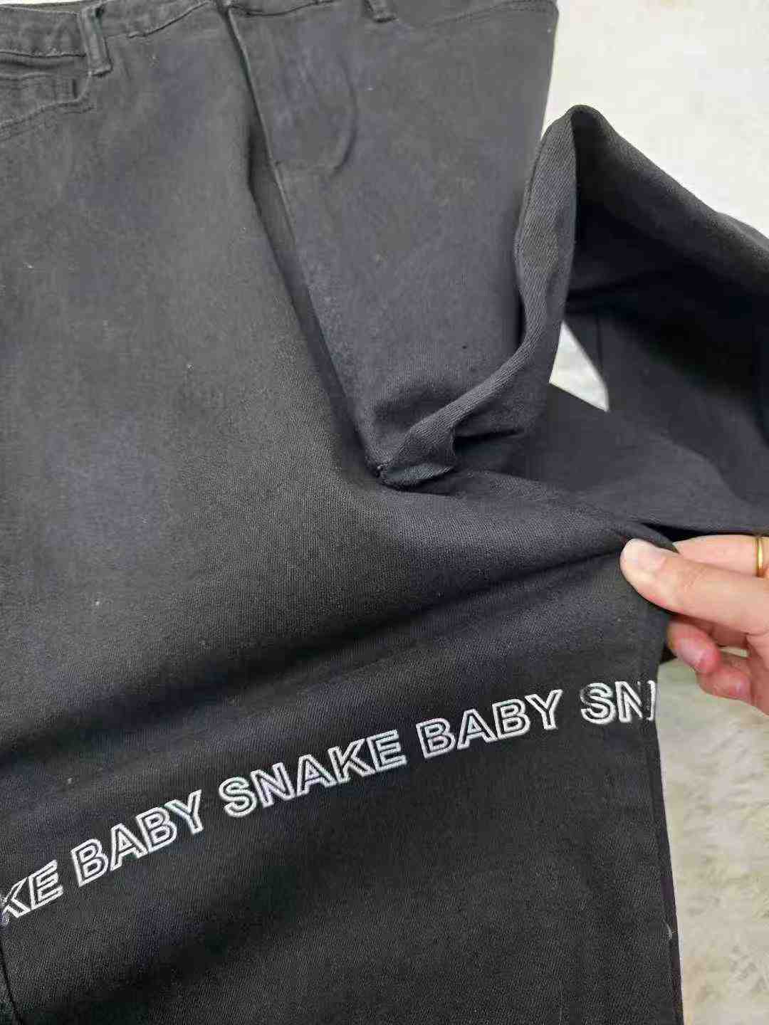 80 Pcs Tmall Overstock Women's American Style High Waist Slimming Loose Wide Leg Stretch Jeans - Image 2