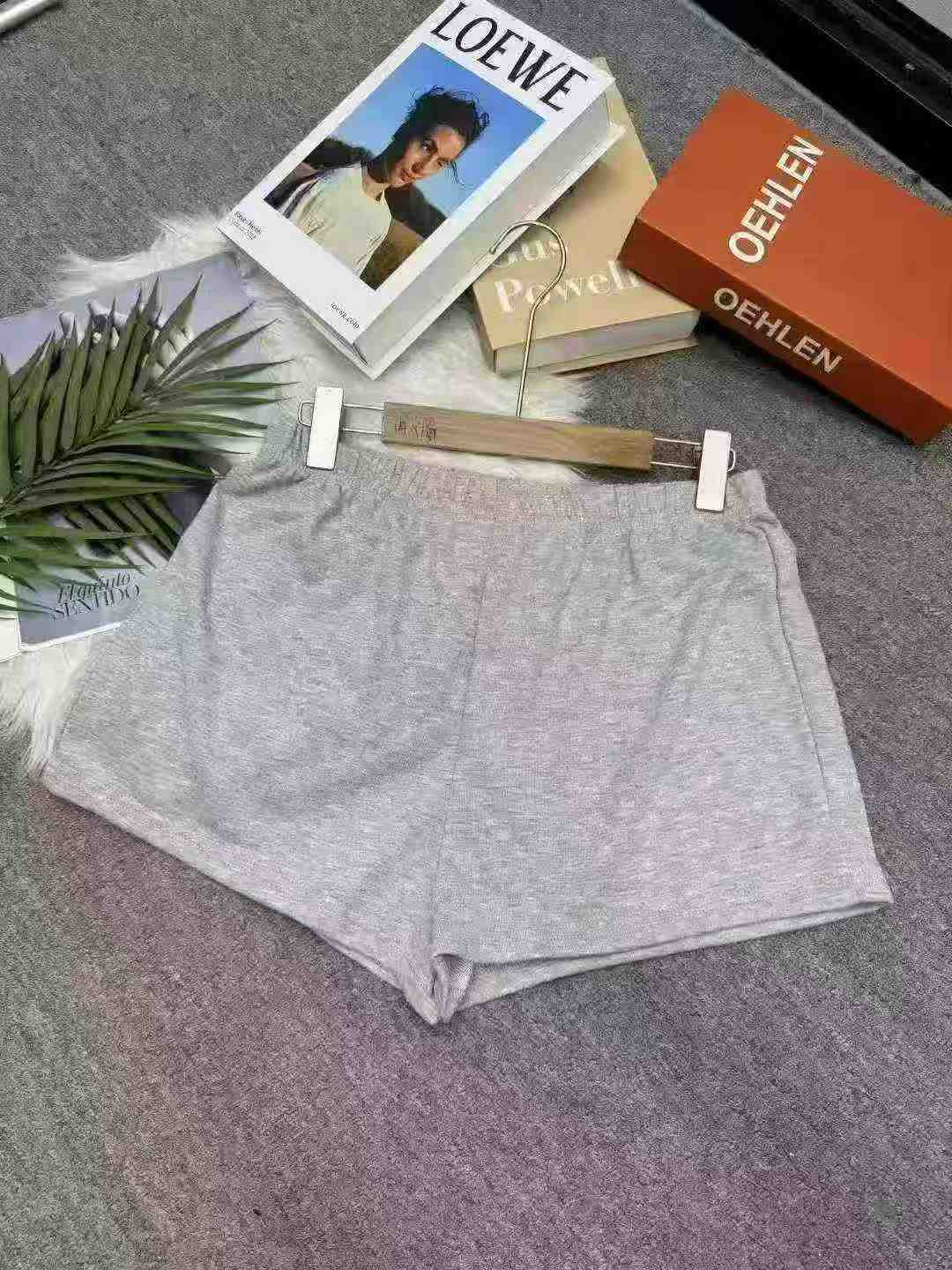 196 Pcs American Vintage Pure Cotton Casual Shorts, Sizes XS-XL, Individual Packing - Image 2