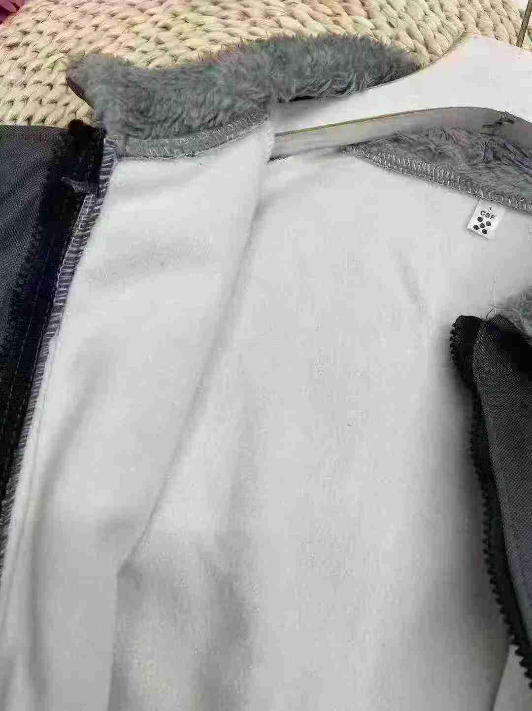 Factory Clearance: 3940 Pieces Hangzhou Style Women's Jackets, Full Bulk Wholesale For Export - Image 2