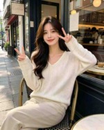 Spring New Retro Maillard Hollow Crochet Knit Long Sleeve Pullover Sweater, About 190 Pieces Clearance Stock Lot - Image 6