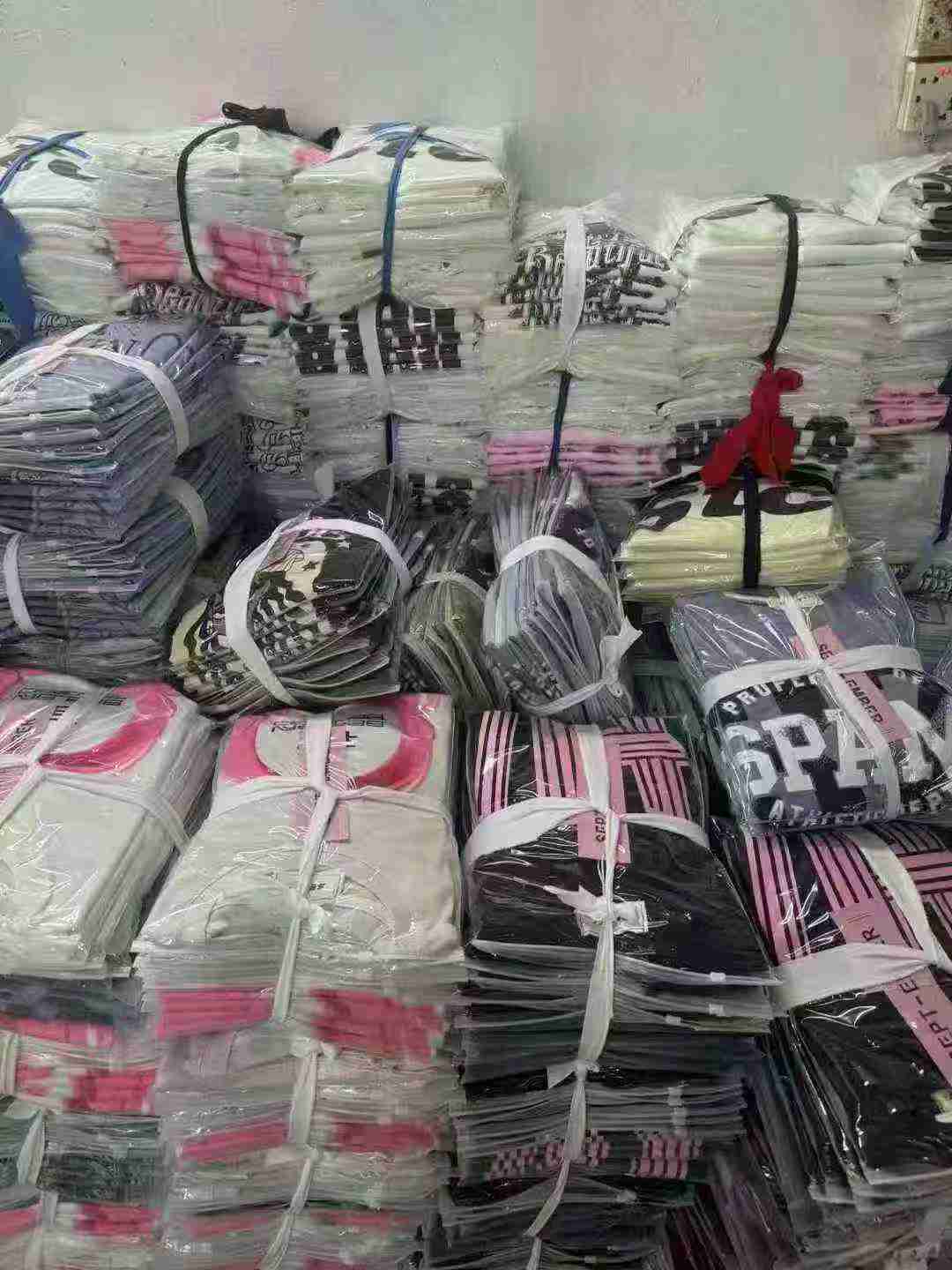 5000 Pcs Heavyweight Unisex Oversized Short Sleeve T-Shirts, Assorted Prints Clothing Stock Lot - Image 1