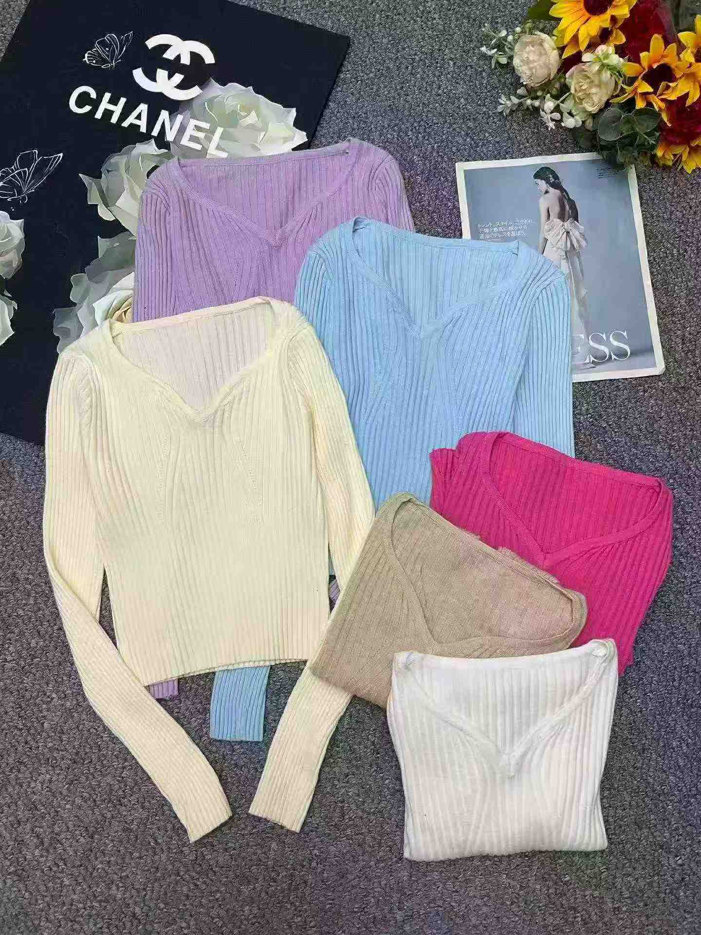Spring New Retro Gentle French V-neck Ribbed Core Spun Yarn Pullover Sweater 700PCS Multiple Colors Bulk Wholesale - Image 1