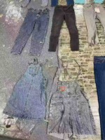 816 Pieces Minor Defect Denim Jeans & Denim Tops Whole Lot Clearance For Wholesale Export - Image 1