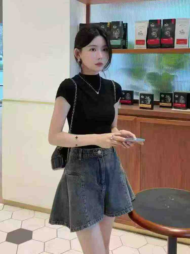 Women's Summer High Waist Loose Denim Shorts, 2 Colors, Sizes S-XL, 120 Pcs Full Bulk Clearance, Authentic Independent Packing - Image 1