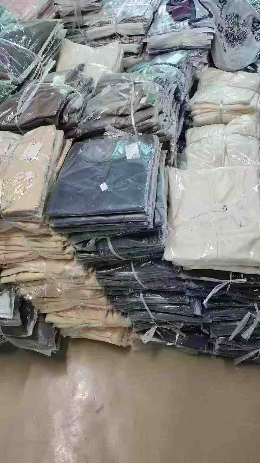 Clearance Sale 390 Pcs Sexy Backless Design Women Tops Chinese Clothing Stock - Image 2