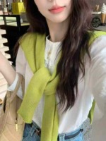 Summer New High-end Minimalist Solid Versatile Knit Small Shawl, 660 Pieces Bulk Wholesale Stock - Image 3