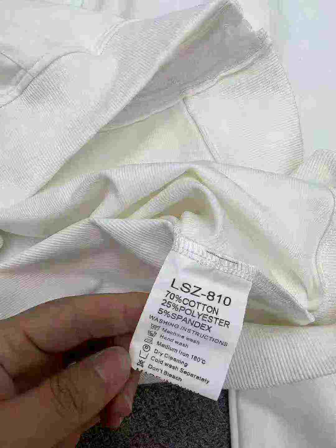 Bulk Clearance Around 110 Pieces Brand Men's Loose Casual Hooded Sweatshirts, 2 Solid Colors, Sizes M-2XL - Image 2