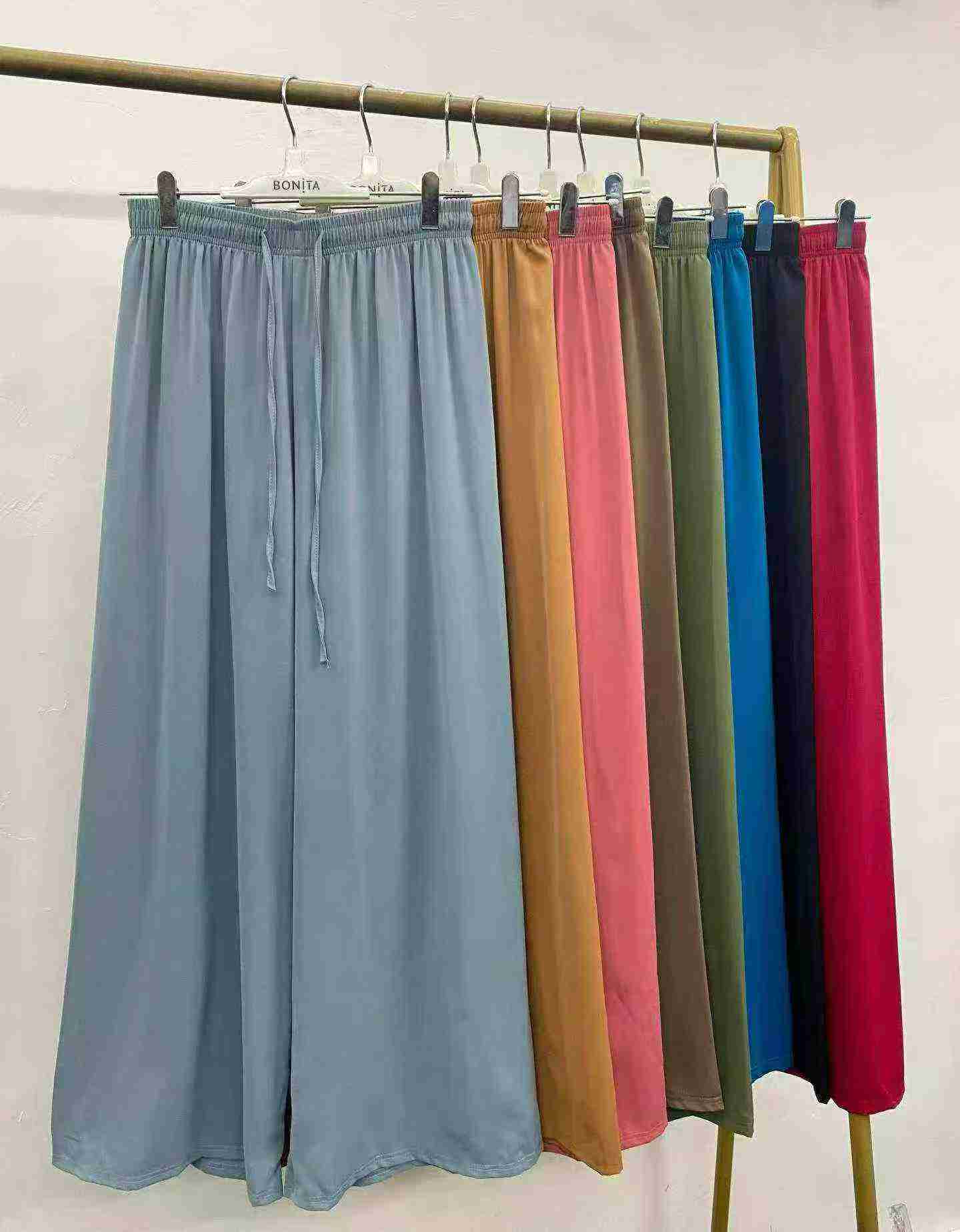 860 Pieces Brocade Ice Cool Wide Leg Pants Bulk Stock For Wholesale - Image 1