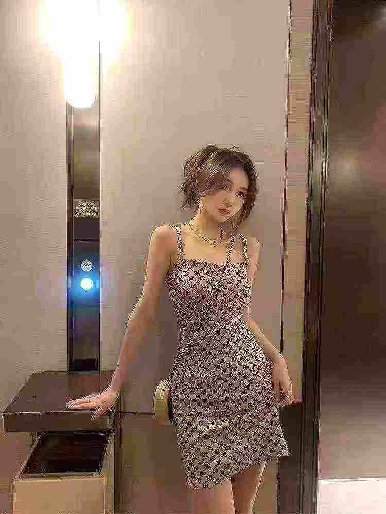 318 Pieces Whole Clearance Summer Women French Sweet Spicy Style Slim Bodycon Pencil Slip Dresses - Image 1