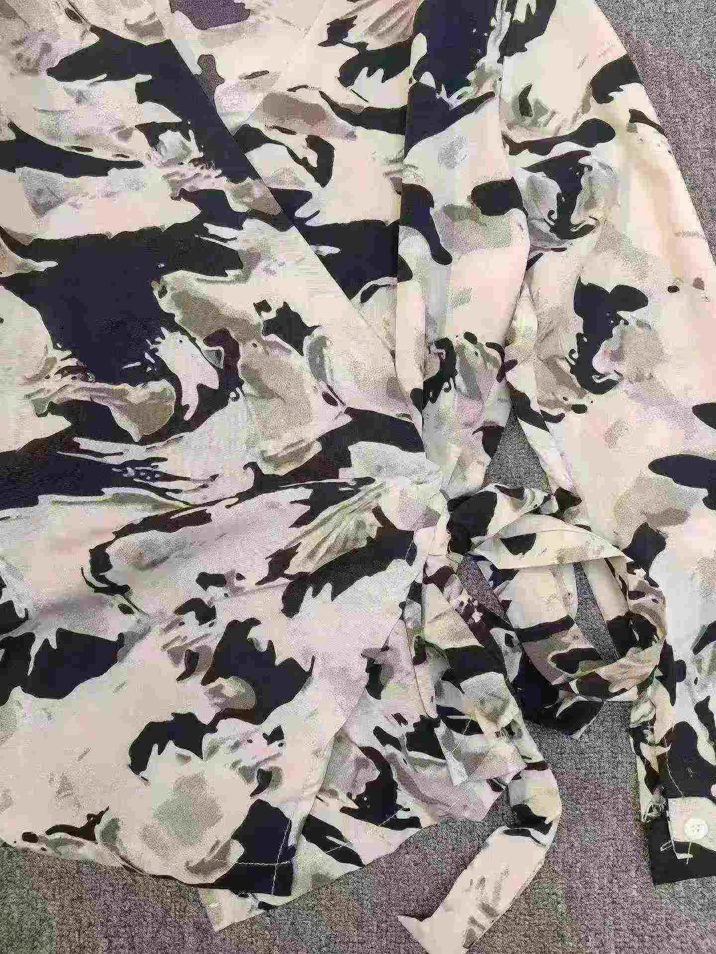 131 Pcs Women's Long Sleeve Chiffon Blouses Cross V-neck Waisted Tops Size L/XL Bulk Stock Clearance - Image 2