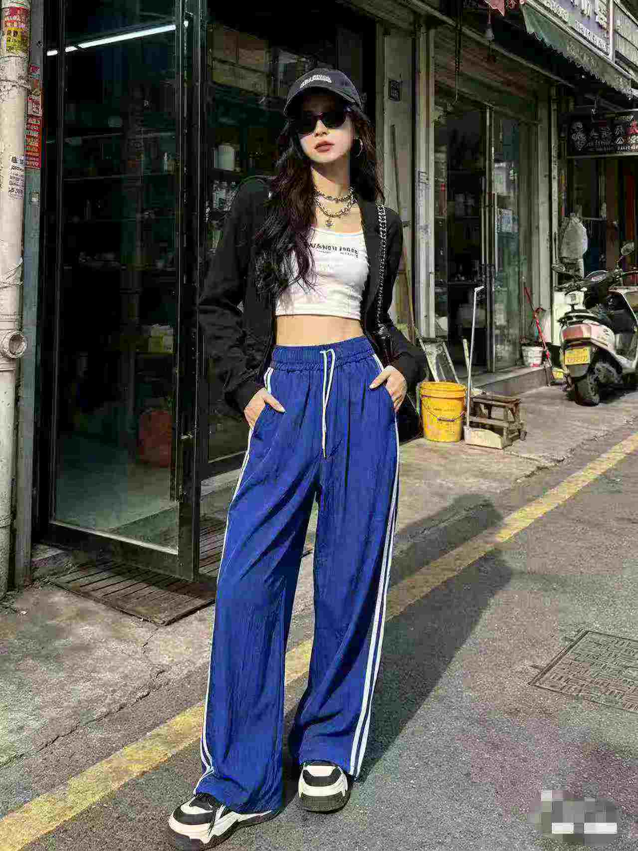 American Retro Lazy Sporty Casual Women's Wide Leg Pants, Total 90 Pieces Bulk Clearance - Image 1
