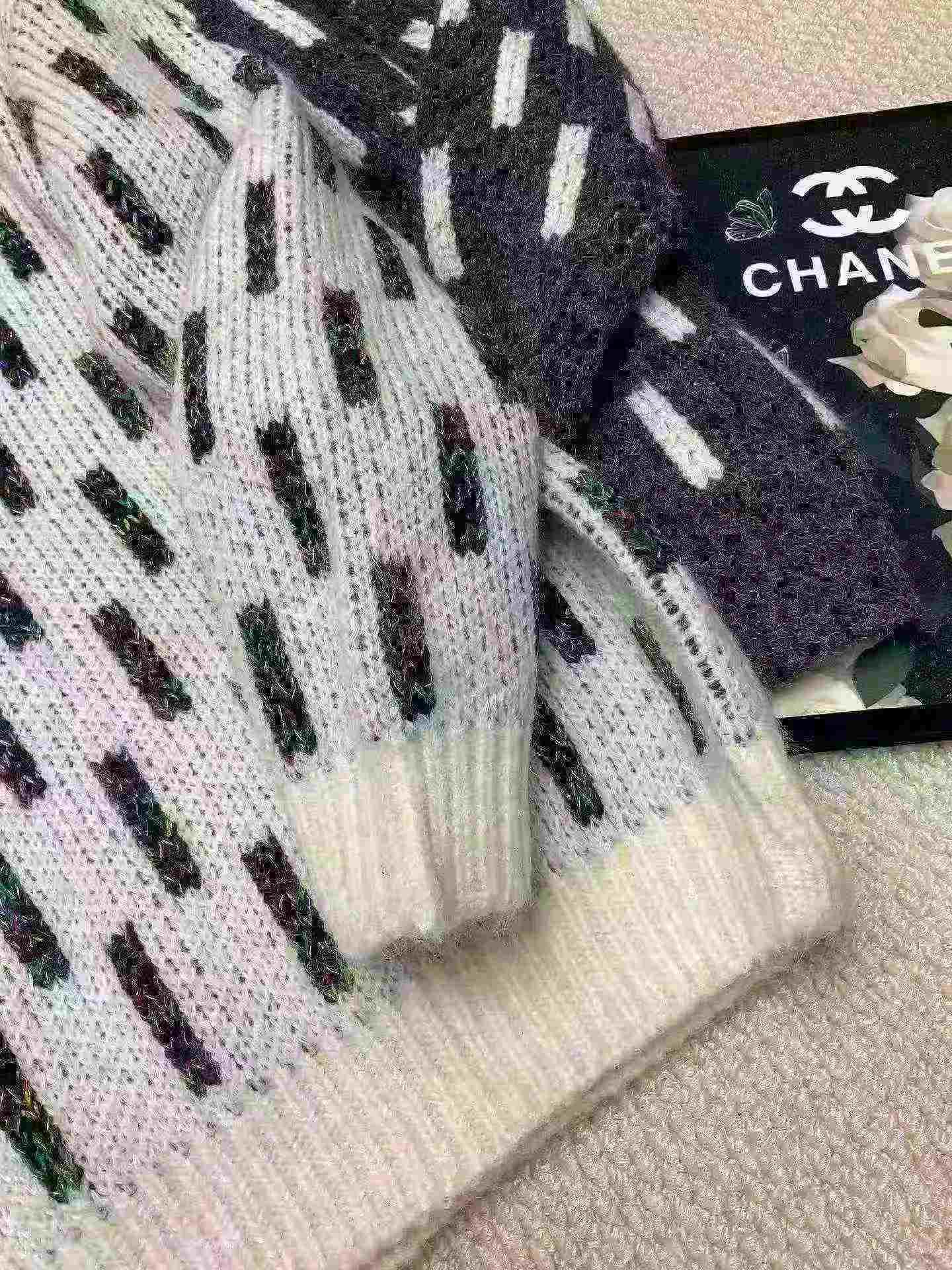 Clearance Sale: 250 Pieces Autumn Winter Thick Oversized Jacquard Crew Neck Pullover Sweaters - Image 2