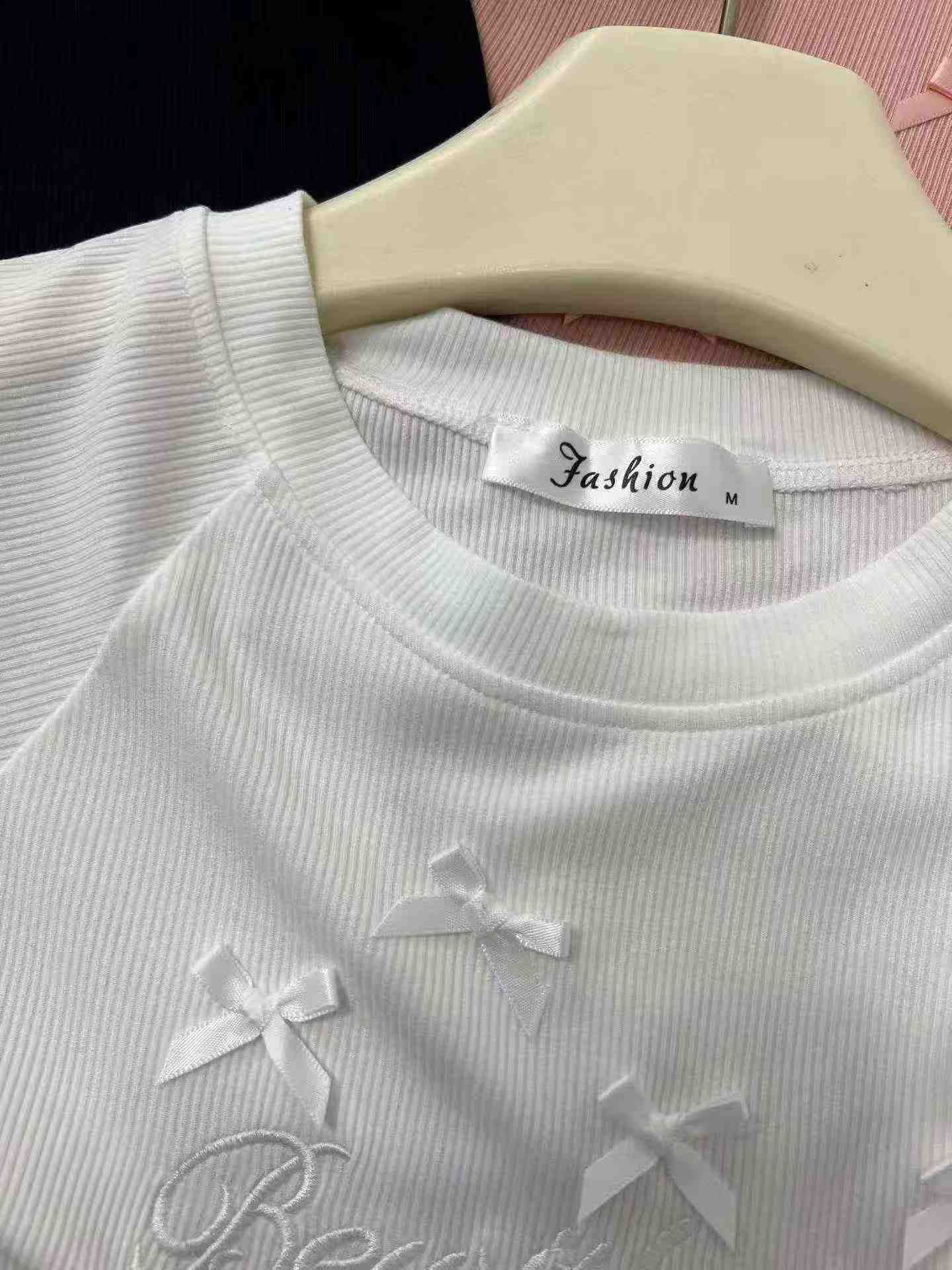 Korean Sweet Style Letter Embroidered Butterfly Detail Slim Fit Short Sleeve T-Shirt Bulk Stock Wholesale - Image 2