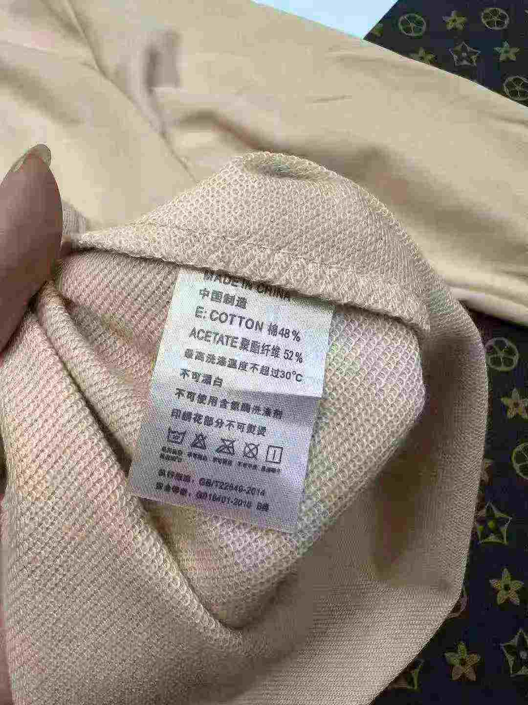 Clearance Sale Bulk Wholesale Men's Plus Size Loose Drop Shoulder Thin Cotton Sweatshirts - Image 2