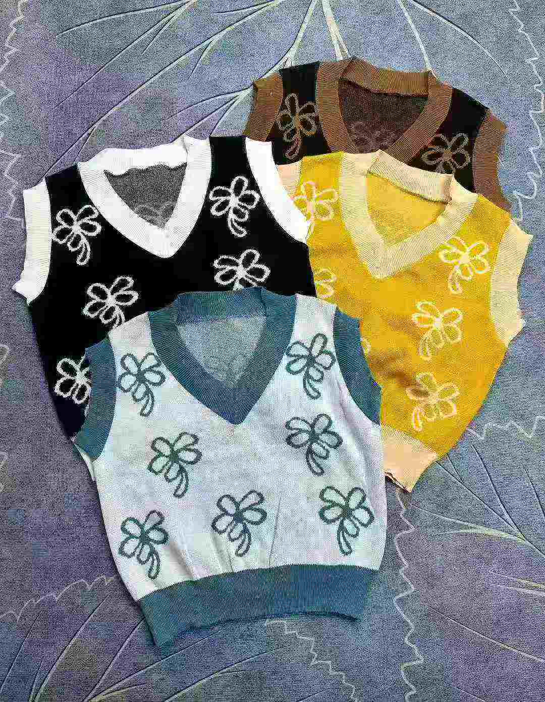 Women's Floral Colorblock Knit Sleeveless Vest Top 2026 Spring New Style Bulk Stock Clearance Wholesale - Image 2