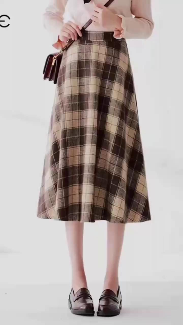 Whole Clearance Bulk 2834 Pcs Assorted Fashion Casual Women's Skirts XS-2XL Wholesale Chinese Stock Lots - Image 1