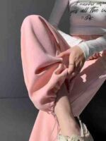 1217 Pcs American Style Women's Drawstring Casual Loose High Waist Straight Wide Leg Sweatpants Bulk Stock For Wholesale - Image 6