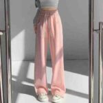 1217 Pcs American Style Women's Drawstring Casual Loose High Waist Straight Wide Leg Sweatpants Bulk Stock For Wholesale - Image 5