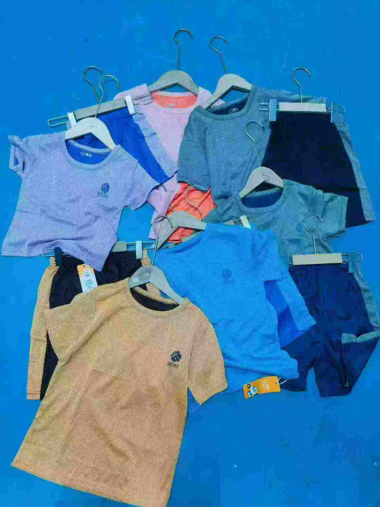 Clearance Sale: Around 5000 Sets Branded Kids Breathable Mesh Tracksuits, Bulk Wholesale Chinese Clothing Stock Lots - Image 2